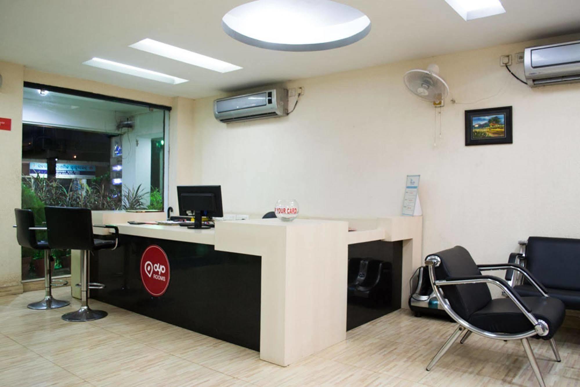 Oyo 1359 Hotel Best Inn Bhubaneswar Zewnętrze zdjęcie